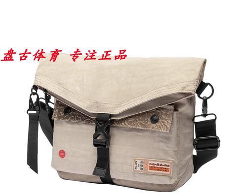 李宁cf斜挎包的防水性能如何？价格是多少？  第2张